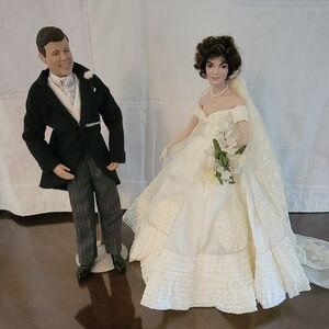 Franklin Mint Wedding Couple Figurines in Black and White